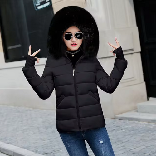 デボラ® |フードとファーの裏地付きジャケット